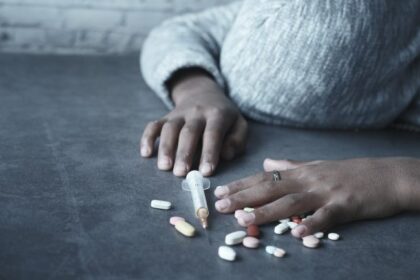 Medical-Research-Institute-warned-school-going-students-addicted-to-drugs-age of 13