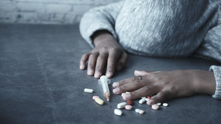 Medical-Research-Institute-warned-school-going-students-addicted-to-drugs-age of 13