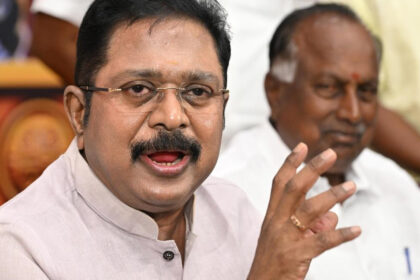ammk ttv dinakaran