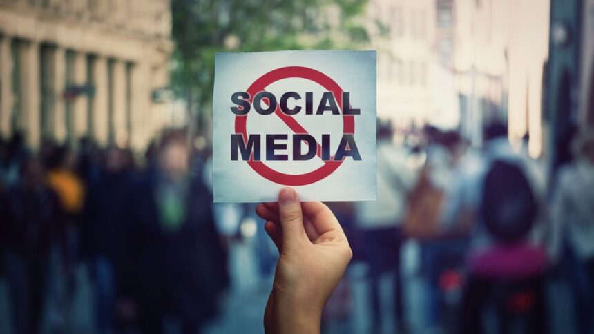 Andhra Pradesh social media ban-Under 16 social media ban-Online Tamil News