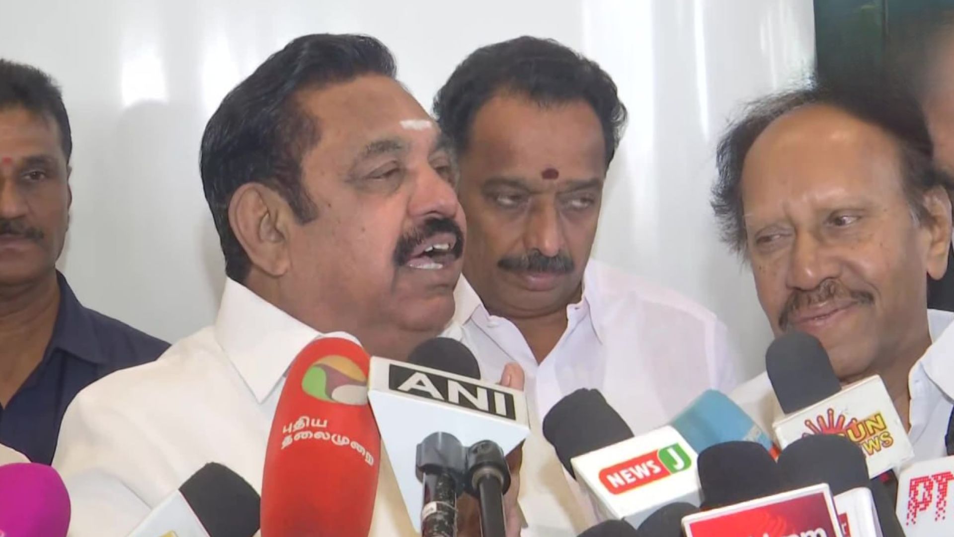 edappadi palanisamy delhi press meet