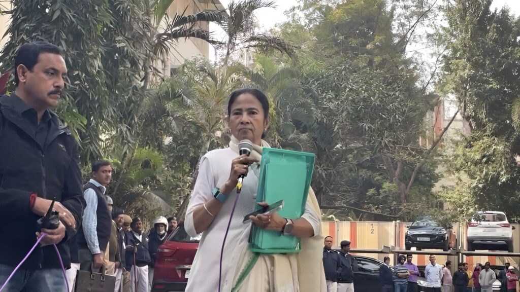 I-PAC-Mamata Banerjee-Enforcement Directorate-ED Raid-Kolkata News-West Bengal Politics-TMC-BJP-Political Controversy-Central Agencies