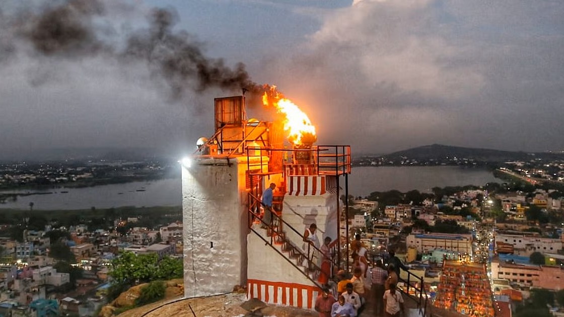 Tirupparankundram- case -Karthigai Deepam-Madurai news-Tamil Nadu High Court-Court verdict-Deepam permission-Dargah administration-Religious harmony-Tamil Nadu pilgrimage site