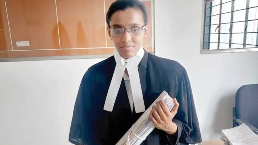 Kerala judiciary, visually impaired judge, Online tamil news