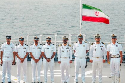 Iran warship sunk near Sri Lanka