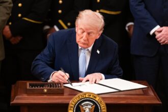 Donald Trump signature dollar