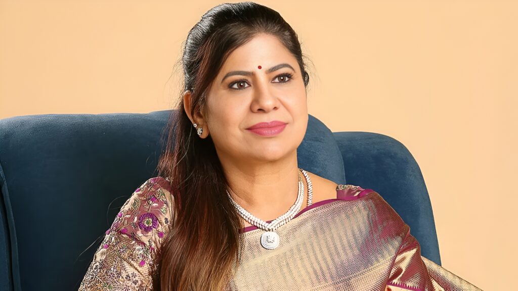 தமிழகத்தின் பணக்கார வேட்பாளர்களில் முதலிடம்-லால்குடி லீமா ரோஸ் மார்ட்டின்! 65 aiadmk