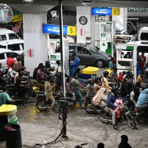 Pakistan fuel prices ,