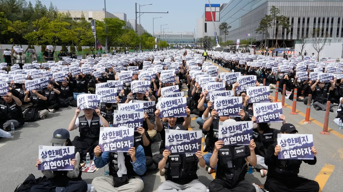 Samsung Electronics,